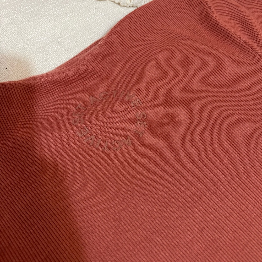 Set Active Ribbed Form Tee - Picture 4 of 6